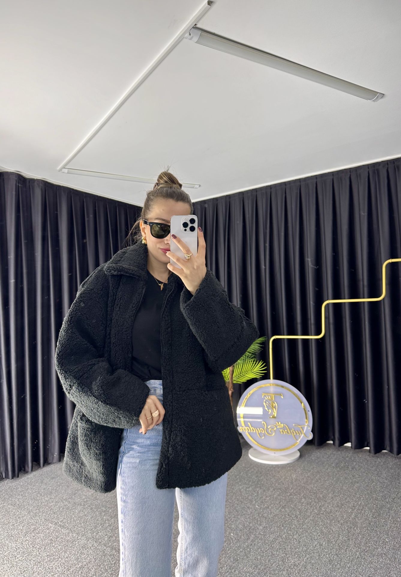 Siyah Peluş Mont